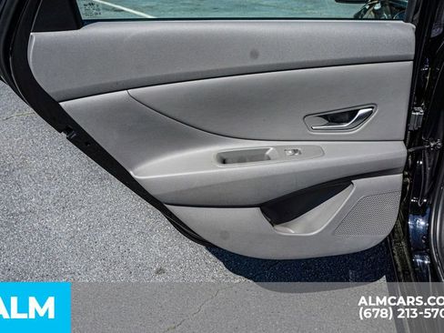 Used 2025 Hyundai Elantra Sport image 49