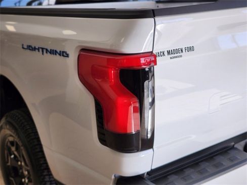 New 2025 Ford F150 Lightning XLT image 8