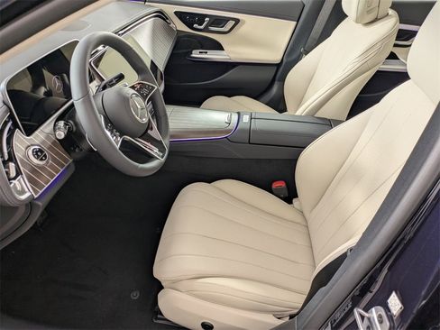 New 2026 Mercedes-Benz E 350 4MATIC Sedan image 6