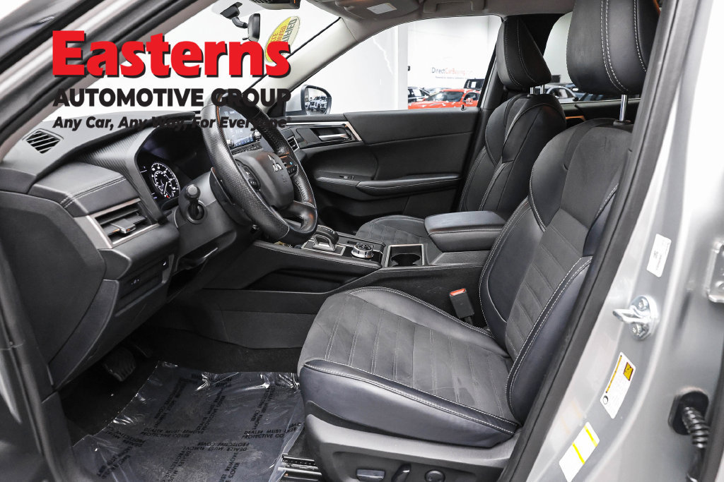 Used 2024 Mitsubishi Outlander SE AWD/4WD image 15