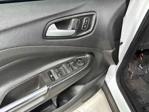 Used 2018 Ford Escape SE w/ SE Sport Appearance Package FWD image 13