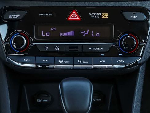 Used 2018 Hyundai Ioniq Plug-In Hybrid FWD image 14