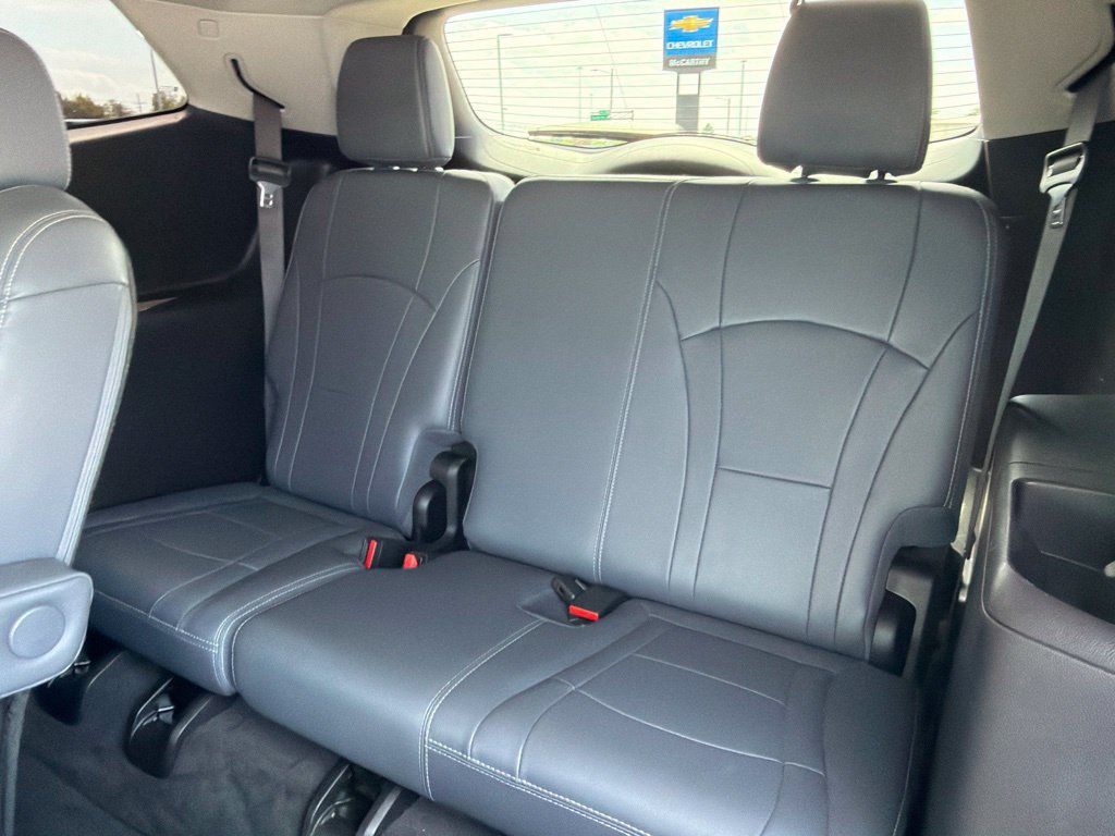 Used 2019 Buick Enclave Essence FWD image 11