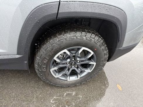 New 2026 Chevrolet Equinox ACTIV w/ Safety and Technology Package AWD/4WD image 12