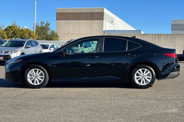 Certified 2025 Toyota Camry LE FWD image 9