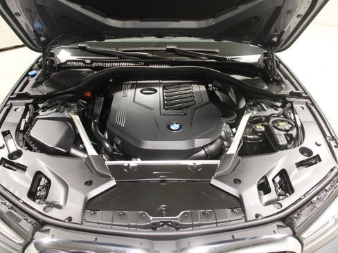 Used 2023 BMW 540i xDrive w/ Executive Package image 29
