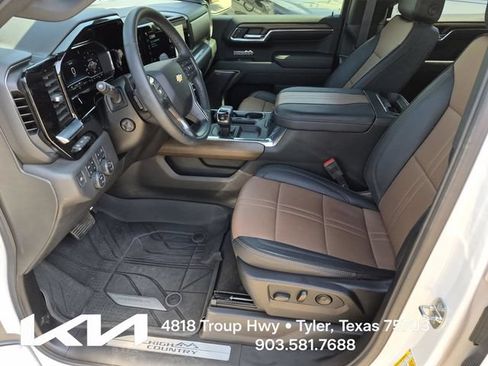 Used 2024 Chevrolet Silverado 1500 High Country w/ High Country Premium Package AWD/4WD image 20