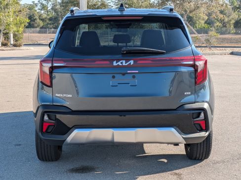 Certified 2025 Kia Seltos EX w/ EX Sunroof Package image 6