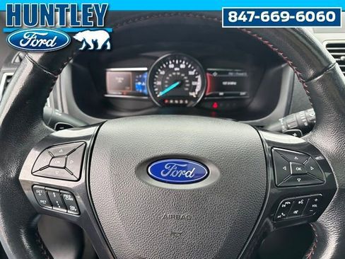 Used 2017 Ford Explorer Sport image 38