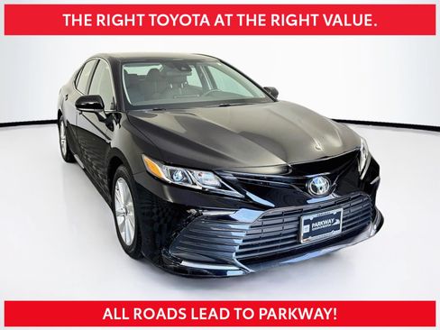 Certified 2024 Toyota Camry LE FWD image 1