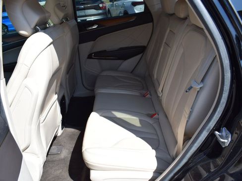 Used 2019 Lincoln MKC Select w/ Select Plus Package FWD image 33