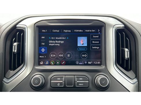 Certified 2021 Chevrolet Silverado 1500 LTZ w/ LTZ Premium Package AWD/4WD image 18