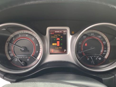 Used 2020 Dodge Journey SE w/ SE Popular Equipment Group image 6