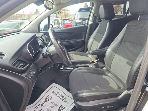 Used 2022 Buick Encore Preferred w/ Safety Package AWD/4WD image 9