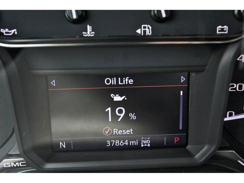 Used 2021 GMC Sierra 2500 AT4 AWD/4WD image 13