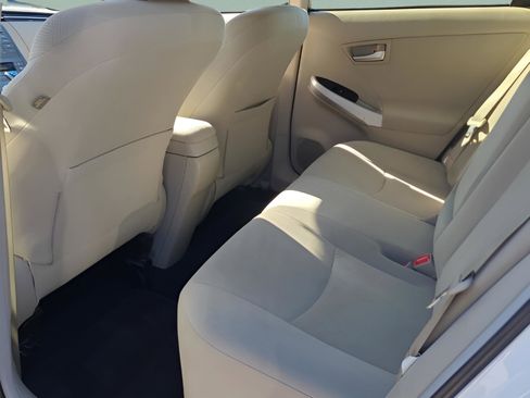 Used 2013 Toyota Prius Three image 10