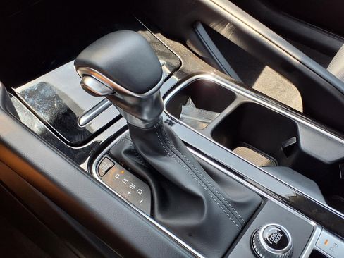 Used 2025 Kia Telluride S FWD image 19