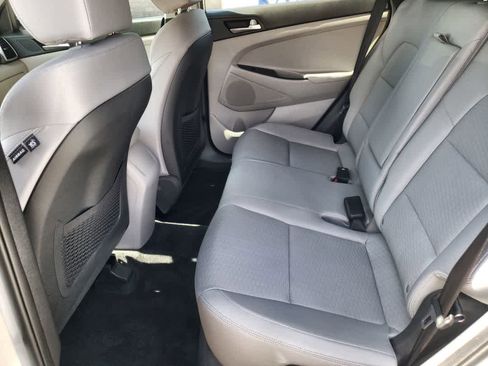 Used 2019 Hyundai Tucson SE image 20