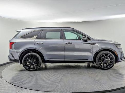 Used 2022 Kia Sorento SX image 9