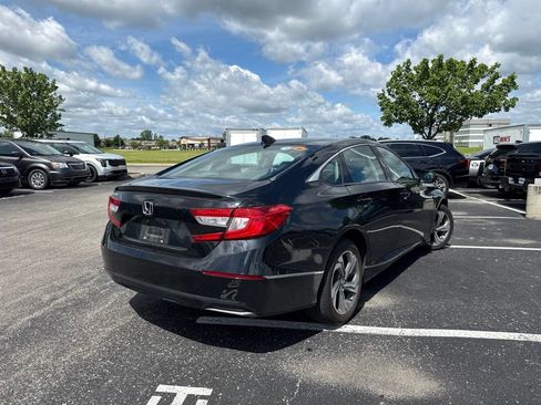 Used 2019 Honda Accord EX image 11