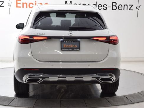 Used 2026 Mercedes-Benz GLC 300 image 5