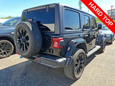 Used 2023 Jeep Wrangler Unlimited Sahara AWD/4WD image 4