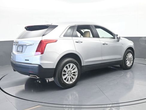 Used 2019 Cadillac XT5 FWD image 6