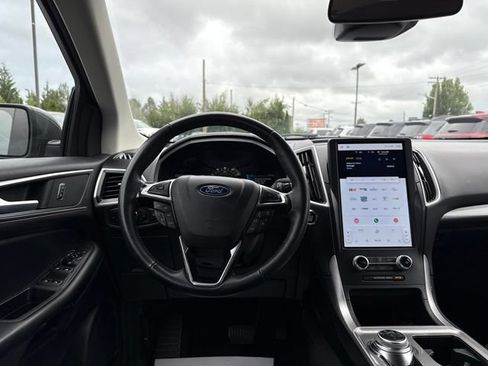 Used 2024 Ford Edge SEL AWD/4WD image 19