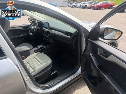 Used 2022 Ford Escape SE w/ Convenience Package image 12