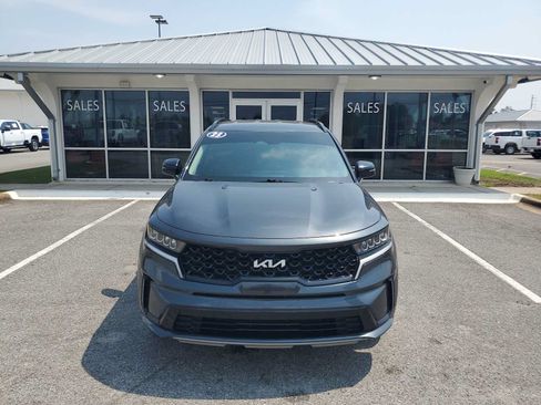Used 2023 Kia Sorento S FWD image 8