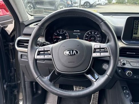 Used 2020 Kia Telluride SX w/ SX Prestige Package AWD/4WD image 19