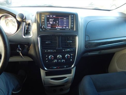 Used 2017 Dodge Grand Caravan SE w/ Power Window Group image 12