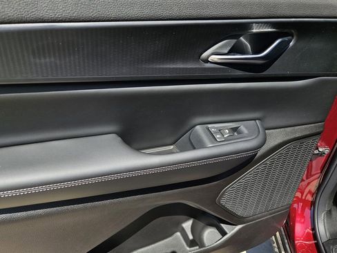 New 2026 Jeep Grand Cherokee L Laredo image 14