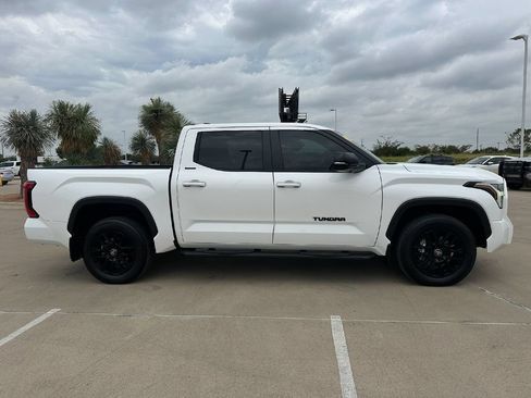 Used 2025 Toyota Tundra Limited AWD/4WD image 2