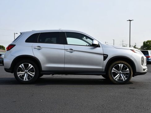 Used 2025 Mitsubishi Outlander Sport ES AWD/4WD image 8