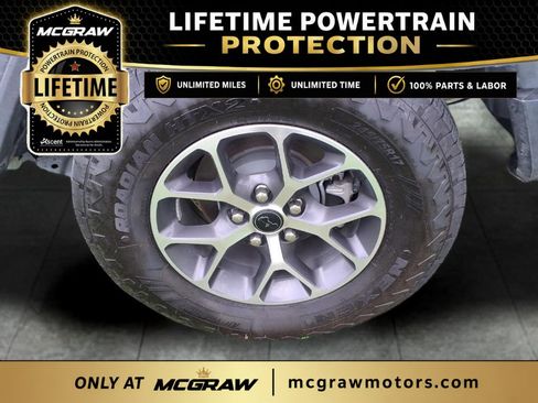 Used 2024 Jeep Wrangler Sport AWD/4WD image 9