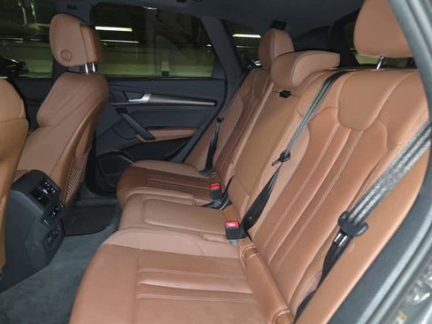 Used 2023 Audi Q5 2.0T Premium Plus w/ Premium Plus Package image 10
