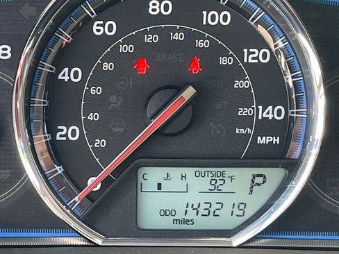 Used 2013 Toyota RAV4 Limited image 11