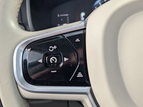 Used 2018 Volvo S90 T5 Momentum AWD/4WD image 22