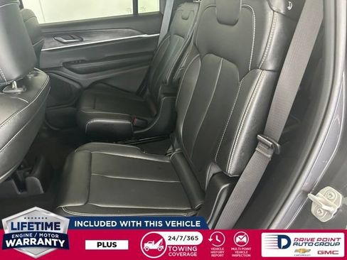 Used 2024 Jeep Grand Cherokee L Limited AWD/4WD image 25