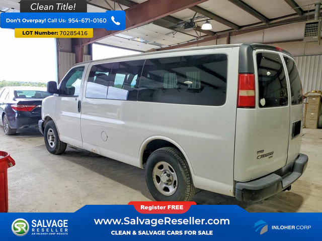 Used 2007 Chevrolet Express 1500 AWD Passenger image 3
