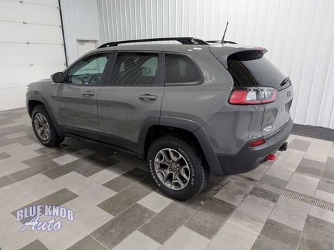 Used 2022 Jeep Cherokee Trailhawk w/ Sound & Nav Group AWD/4WD image 2