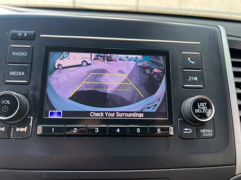 Used 2019 Honda Pilot LX image 19