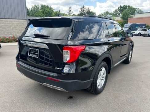 Used 2023 Ford Explorer XLT w/ Equipment Group 202A AWD/4WD image 5