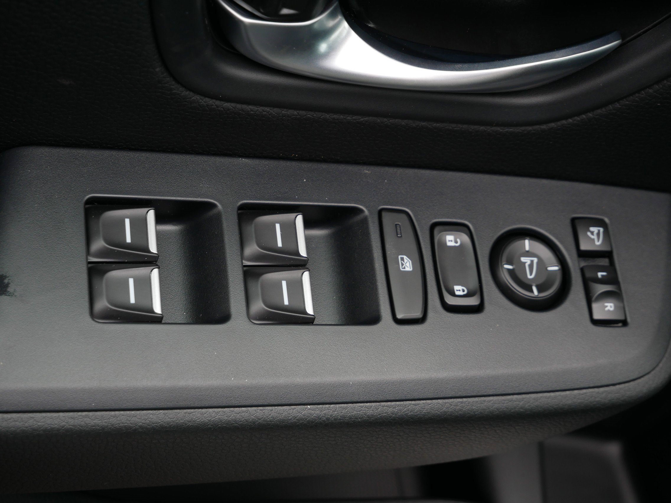 New 2026 Honda Pilot TrailSport image 15