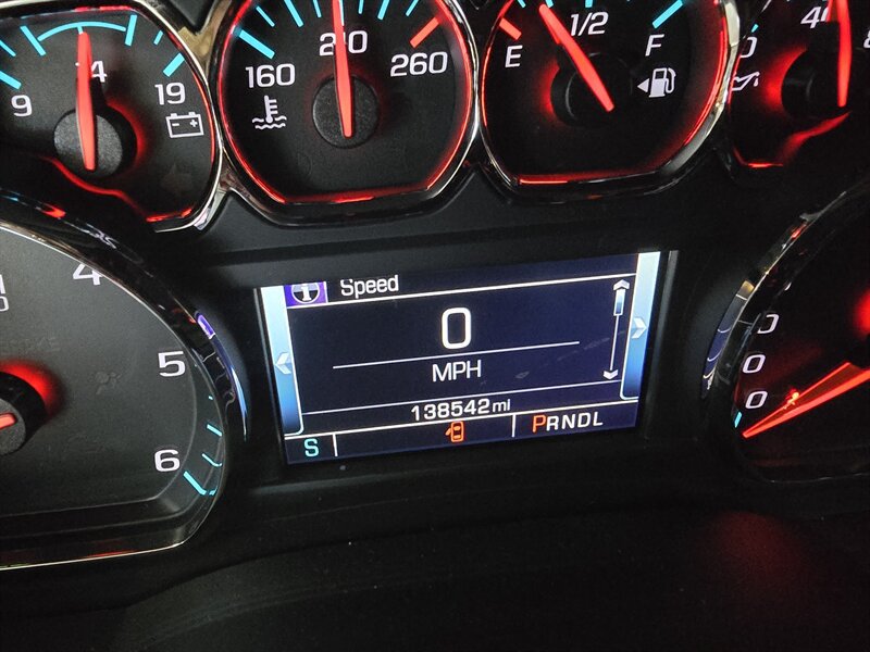 Used 2017 GMC Yukon SLT w/ Premium Edition AWD/4WD image 35