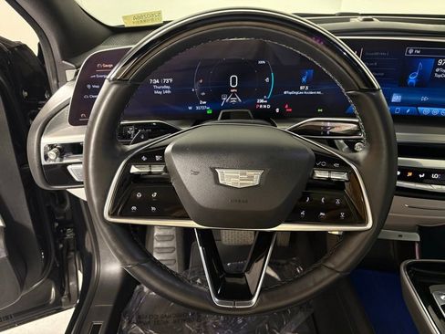 Used 2023 Cadillac Lyriq 2WD image 19