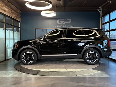 Used 2023 Kia Telluride S AWD/4WD image 6