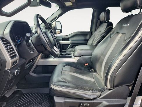Used 2019 Ford F250 Platinum w/ Platinum Ultimate Package AWD/4WD image 9