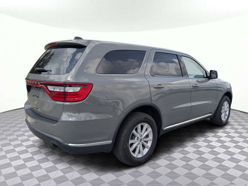 Used 2020 Dodge Durango SXT w/ 3rd Row Seating Group image 4